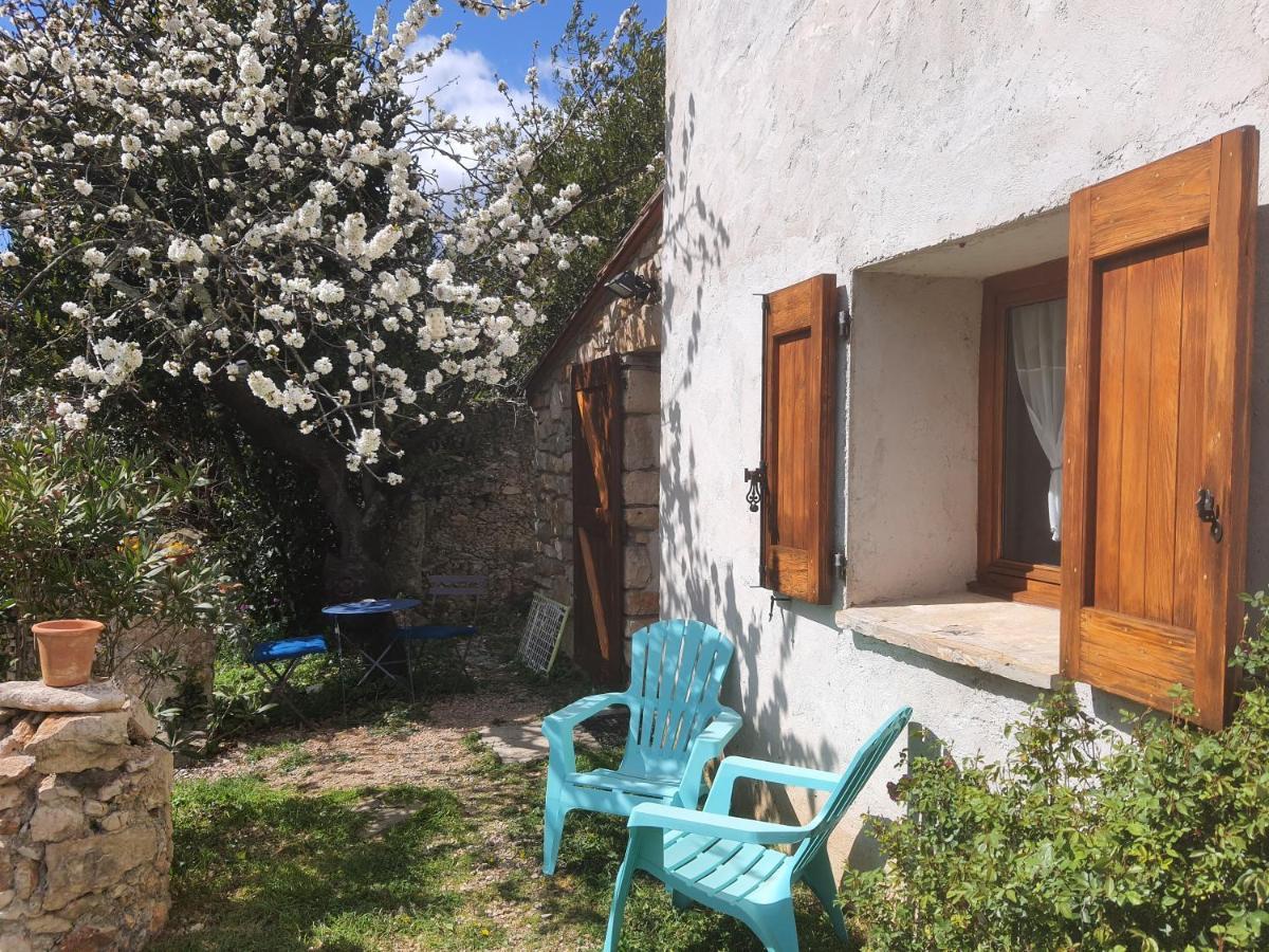 Apartamento Le Pavillon en Cévennes Bez-et-Esparon Exterior foto