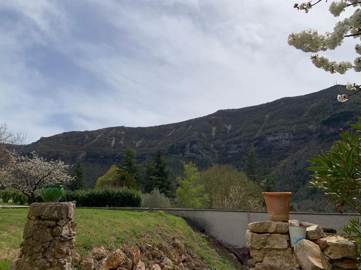 Apartamento Le Pavillon en Cévennes Bez-et-Esparon Exterior foto